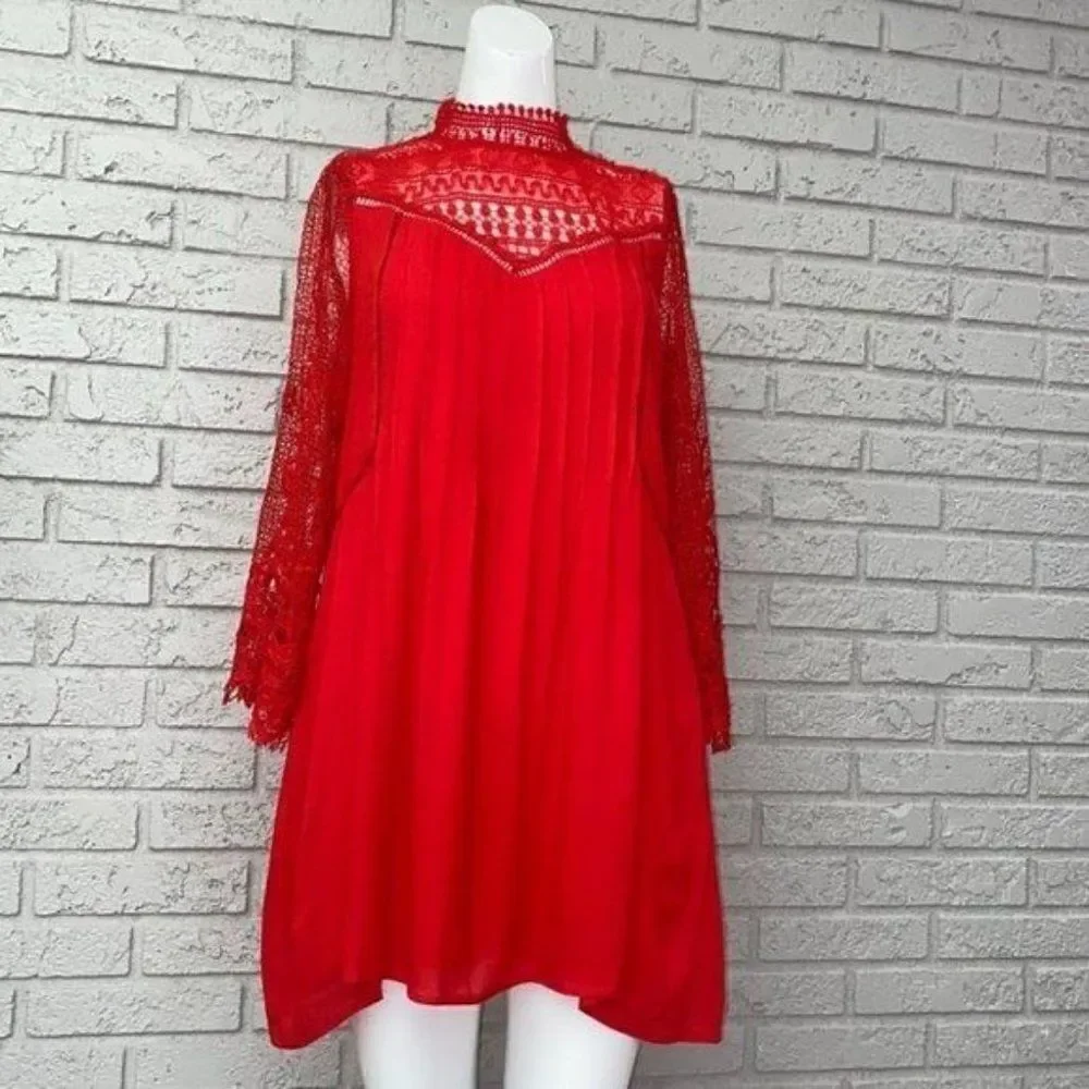 En Creme Crochet Shift Dress Size S